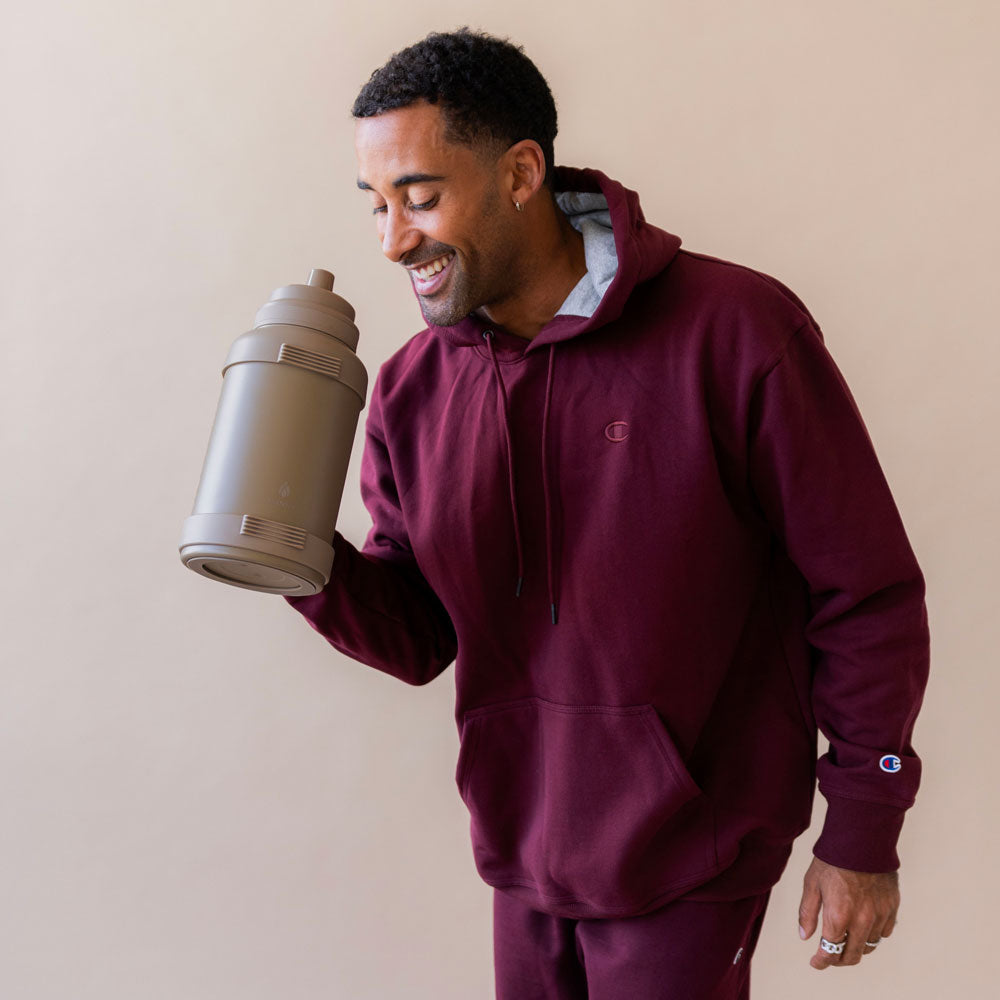 78-oz-titan-bottle-pastel-collection-n5 32_Manna_Website_Lifestyles_Titan_Darker_2.jpg