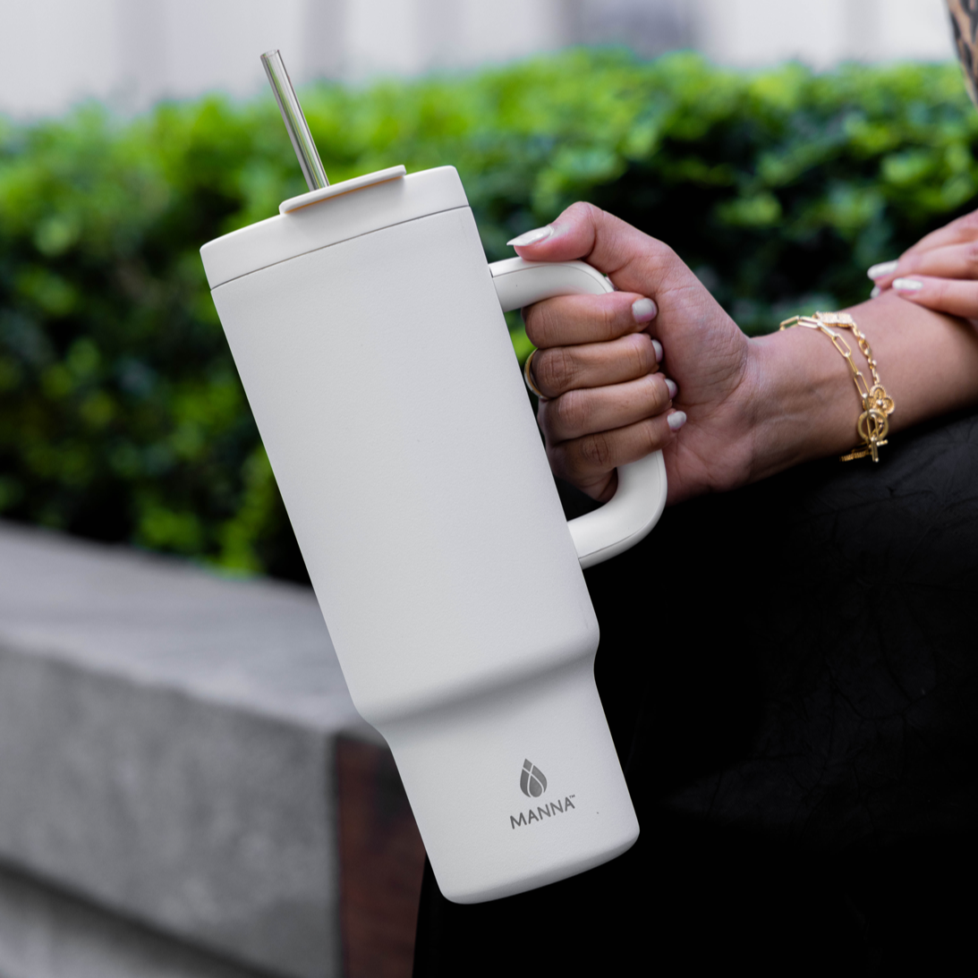 40-oz-leisure-tumbler-j6 Core_Home_Manna_Lifestyle_AUG_13-38.png